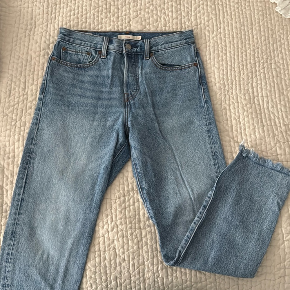 Levi’s Wedgie Straight Jean